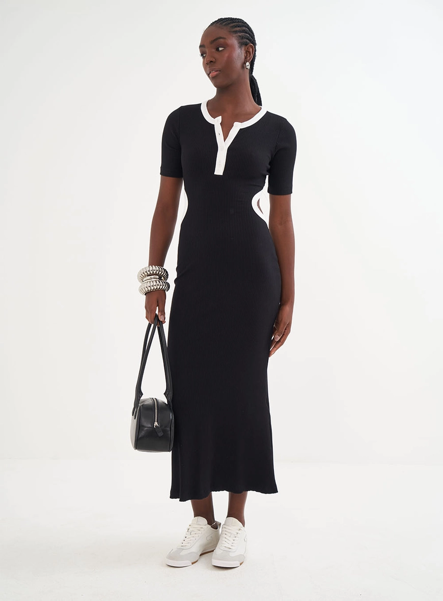 Vestido Canelado Midi Com Abertura Nas Costas