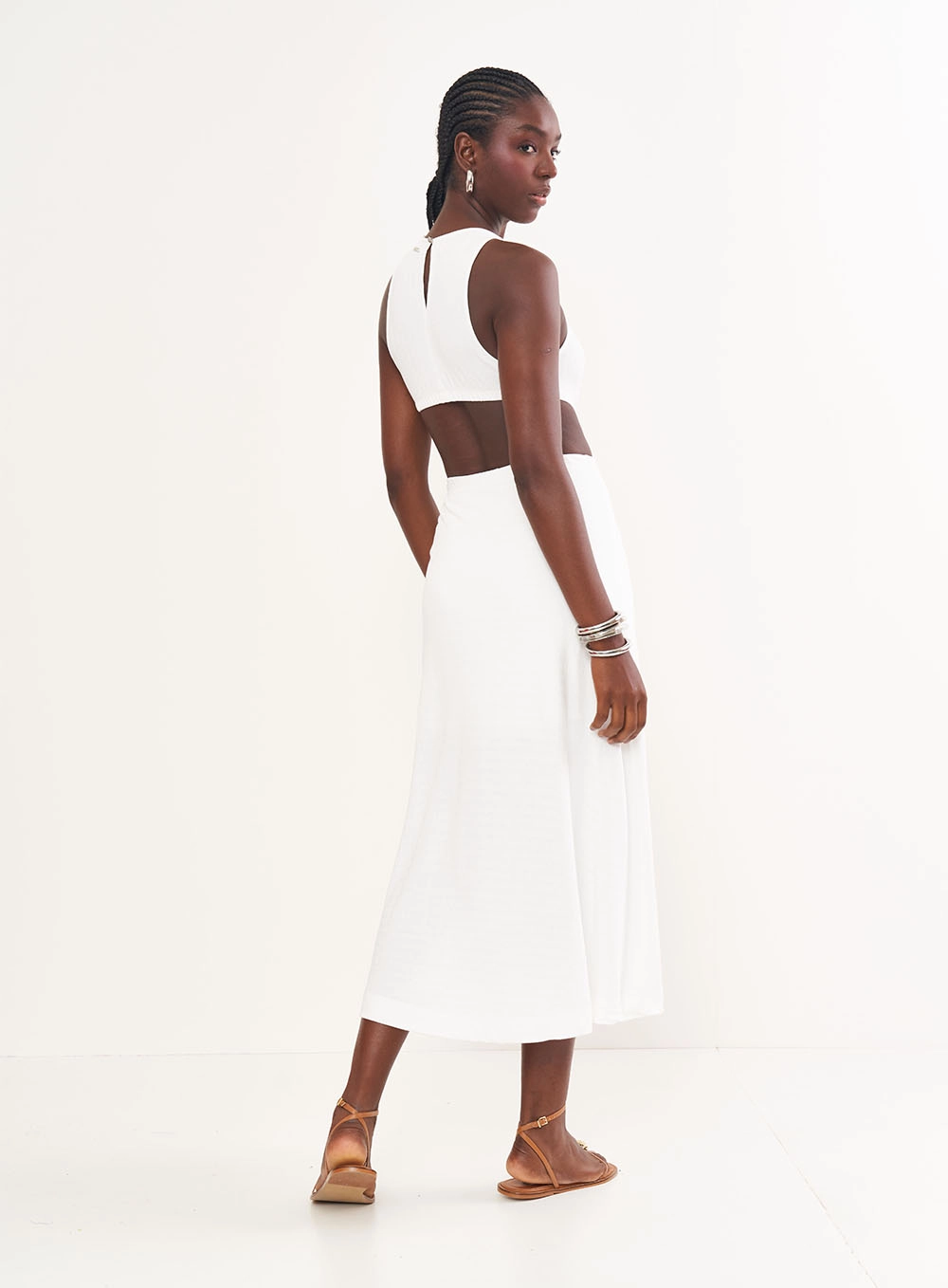 Vestido Midi Com Recortes Acinturados Off Shell