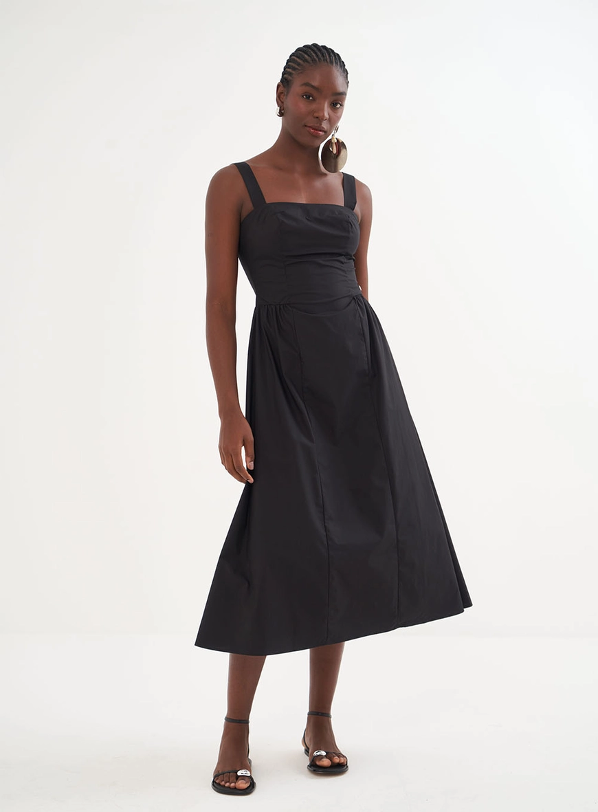Vestido Acinturado Midi