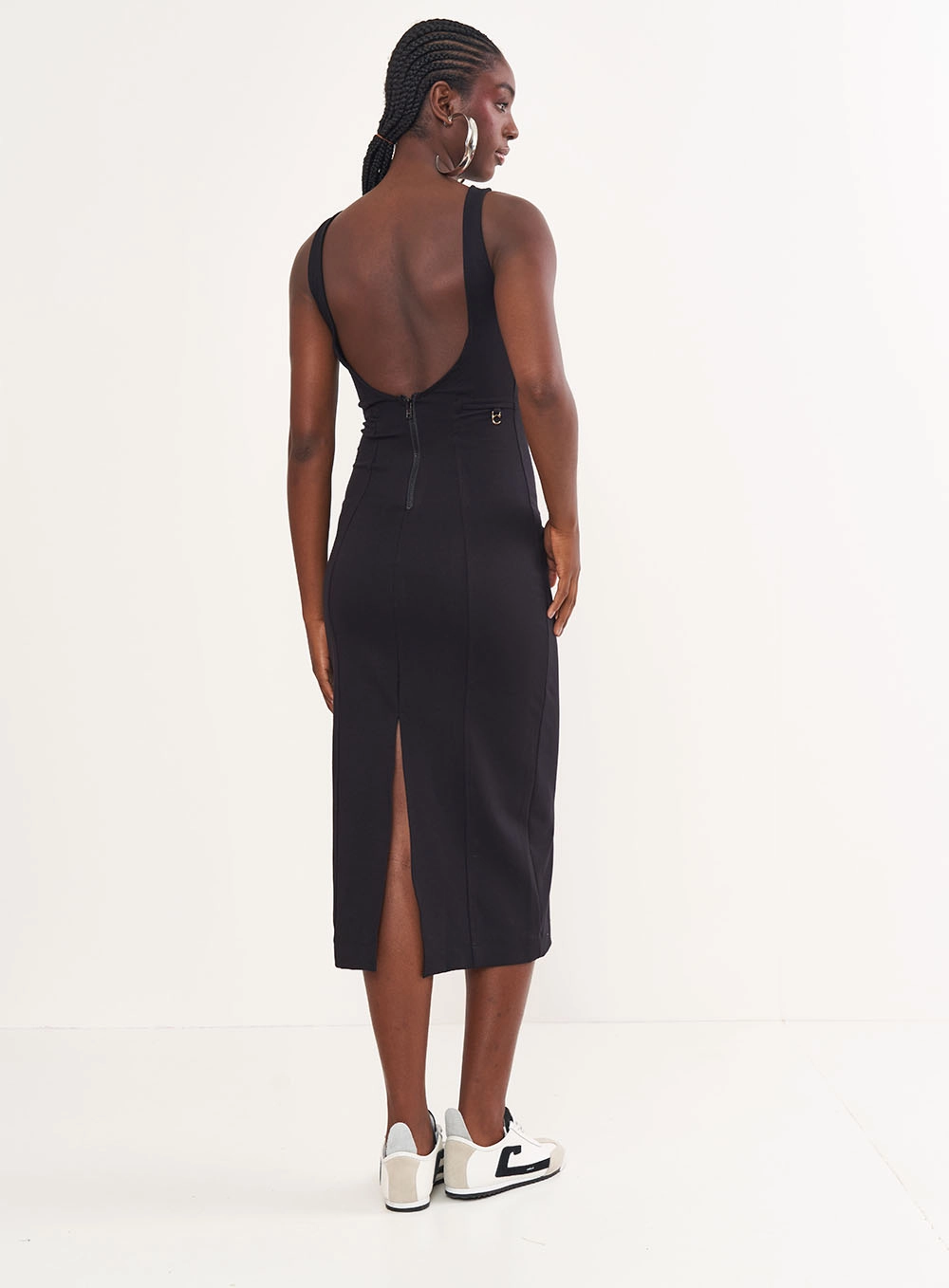 Vestido Midi Justo Decote Costas Preto