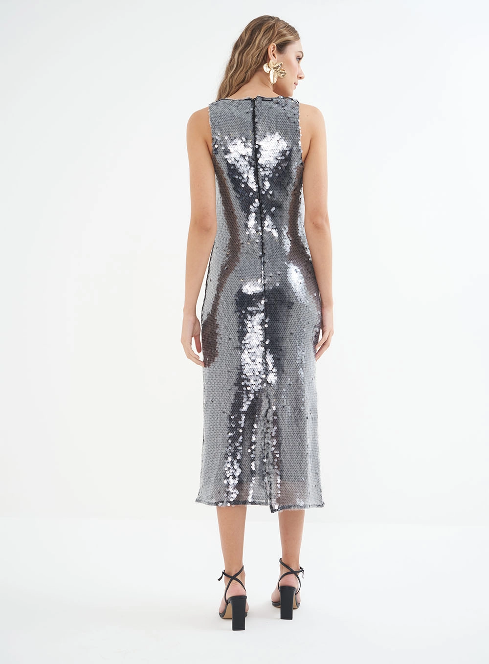 Vestido Midi Com Aplicação De Paetê Cinza