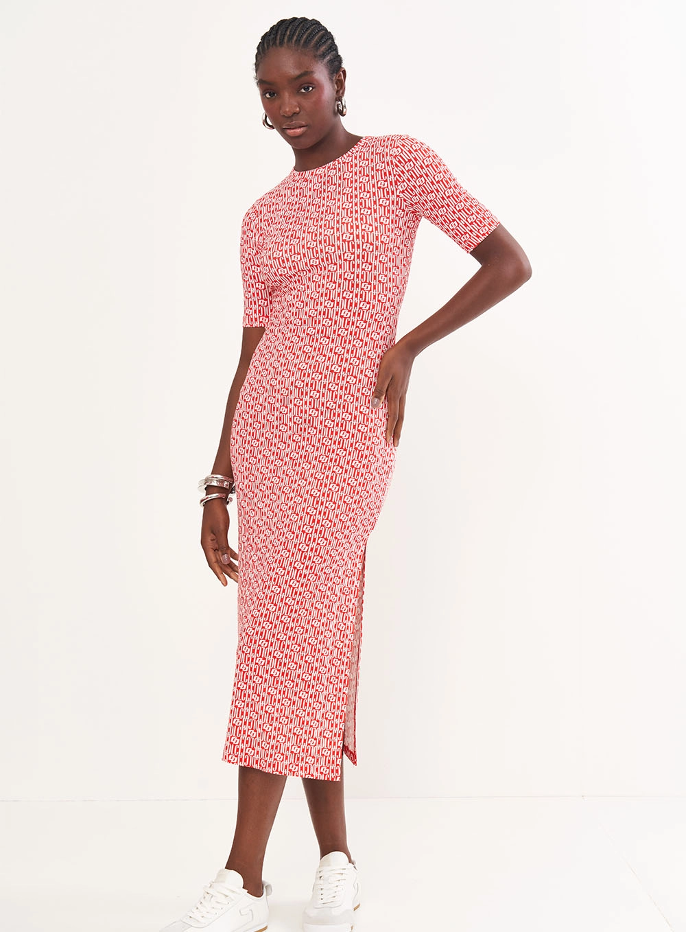 Vestido Midi Justo Logomania Estampados