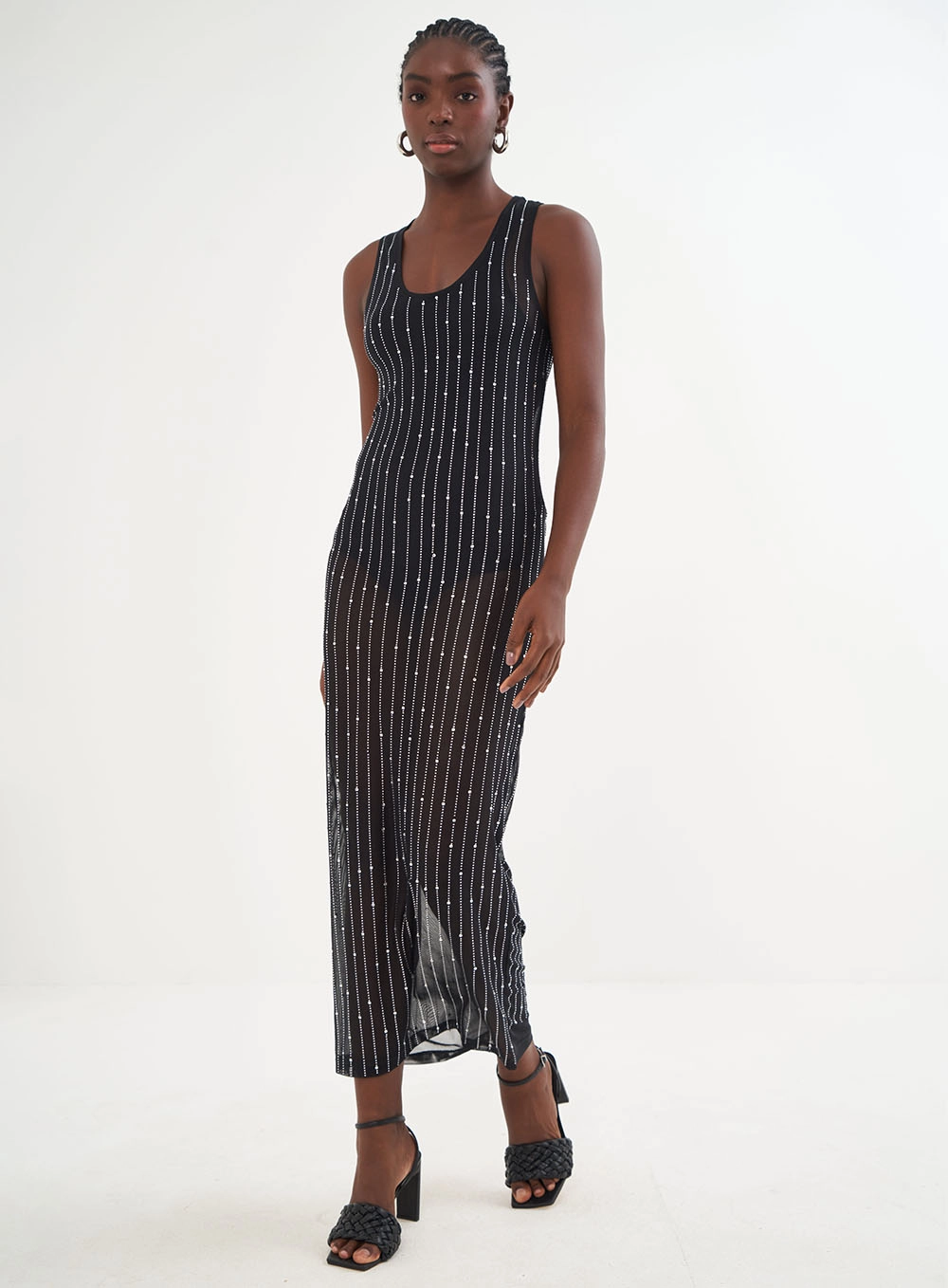 Vestido Midi Justo Tule Com Aplicação Preto