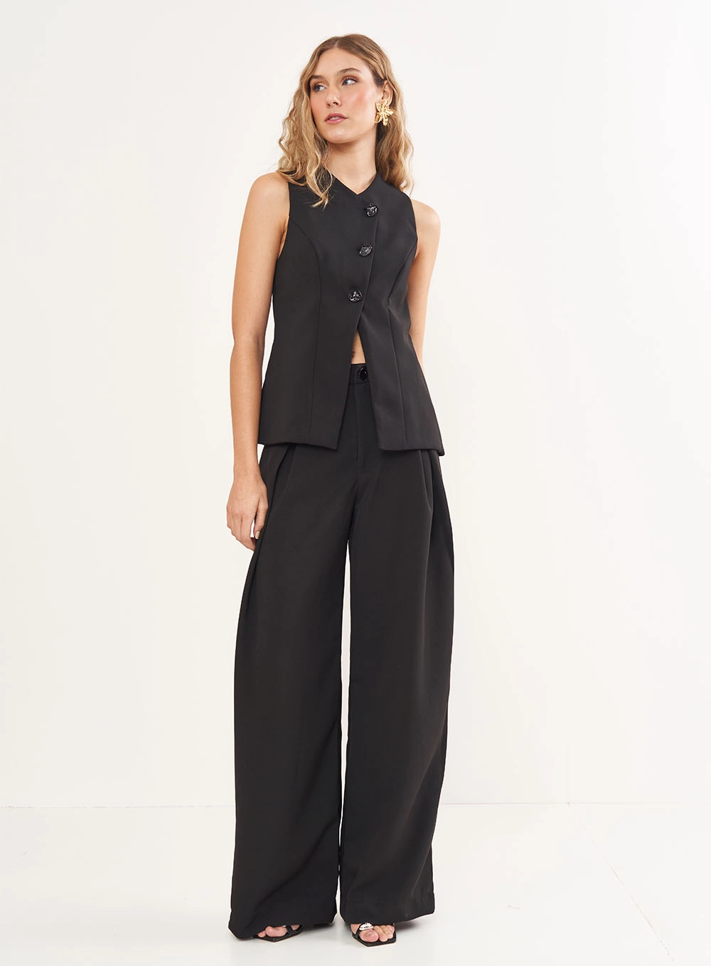 Colete Feminino Em Jeans Reto Preto