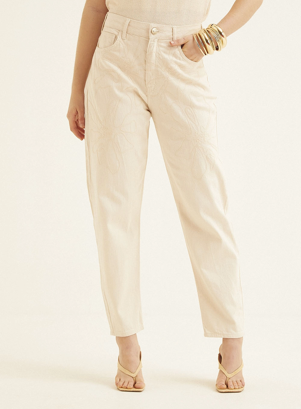 Calça Sarja Feminina Ayla Slouchy Bege 2