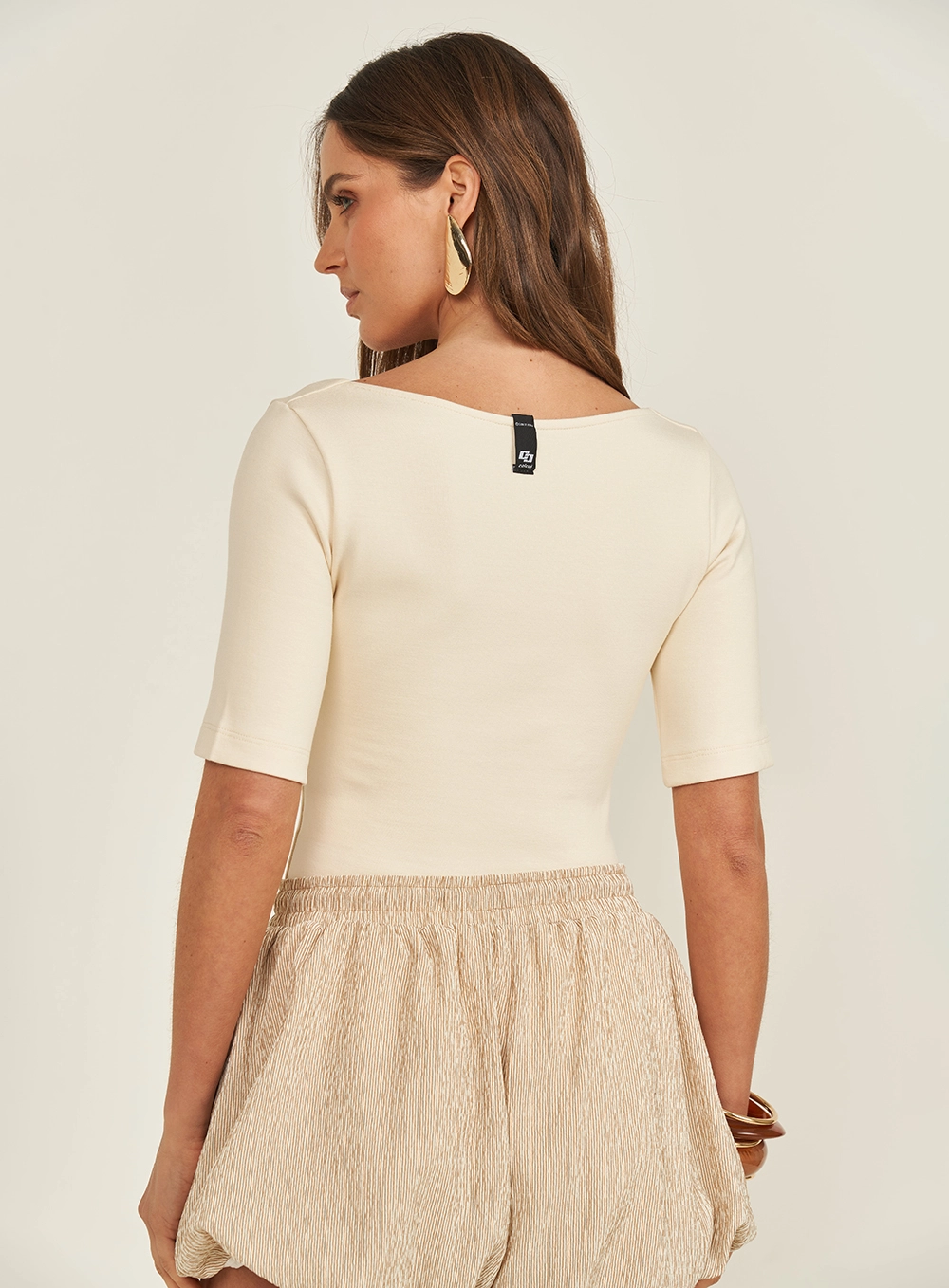 Blusa Slim Decote Coração Bege