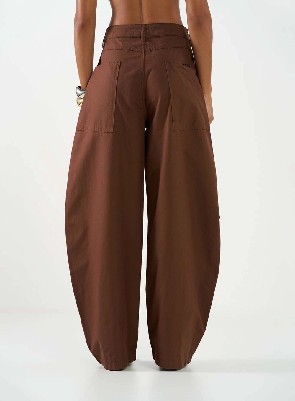 Calça Alfaiataria Ballon Marrom 3