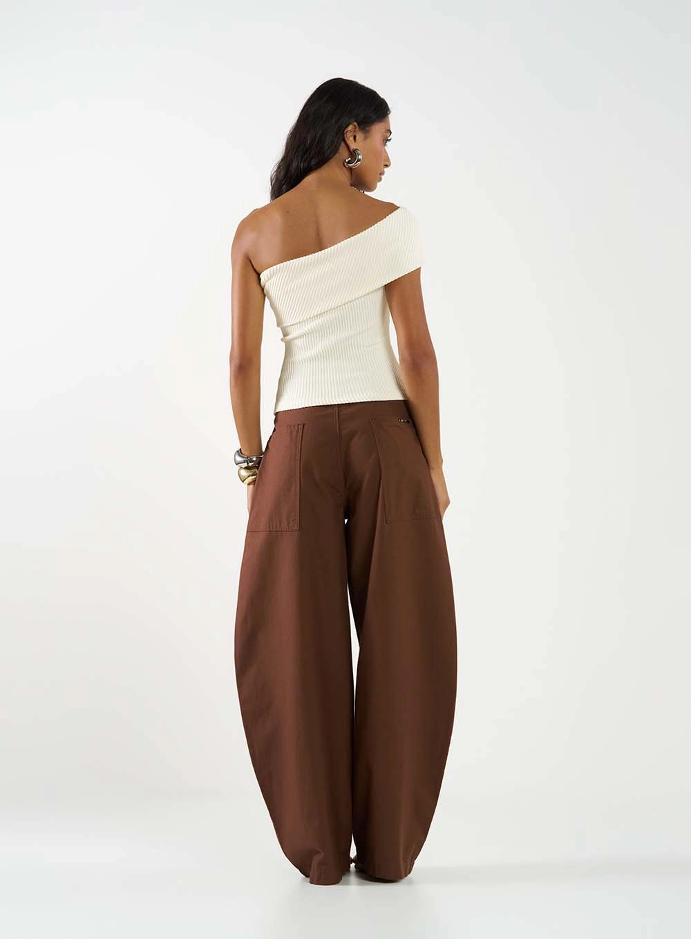 Calça Alfaiataria Ballon Marrom 4