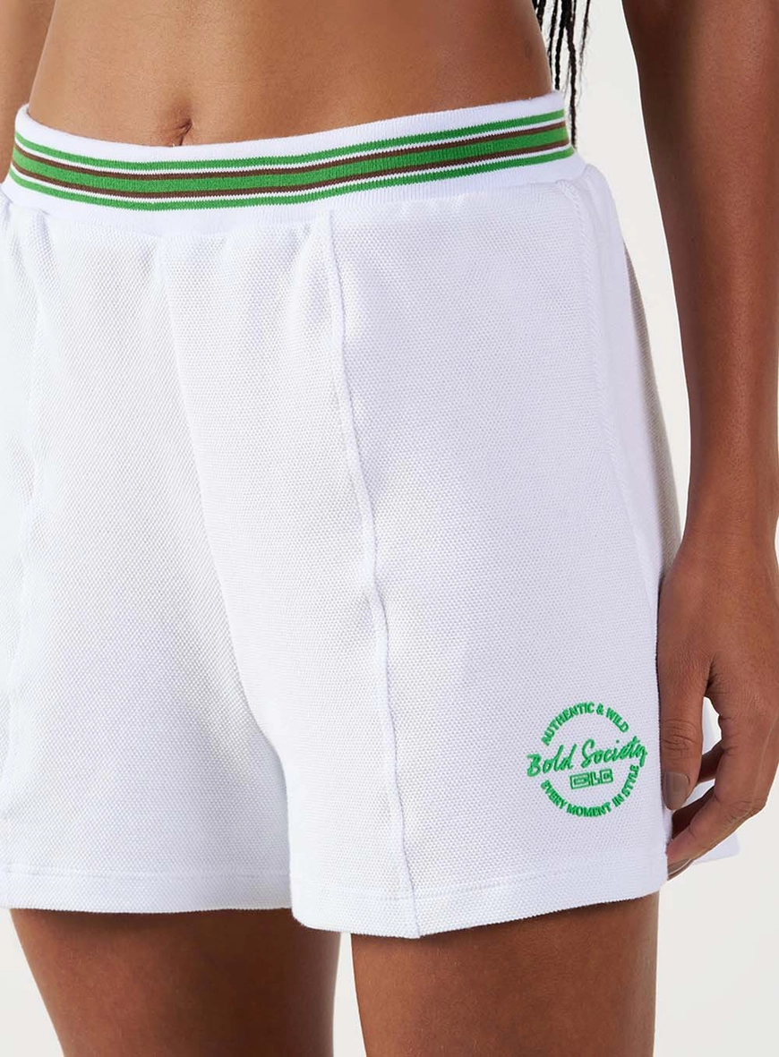 Short Comfort Com Contraste Branco 5