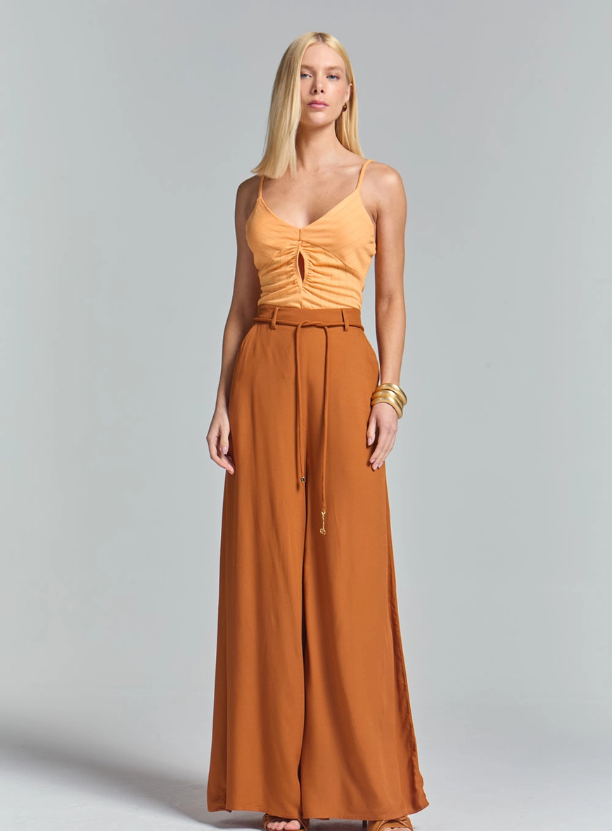 Blusa Slim Canelada Com Recorte Laranja 1