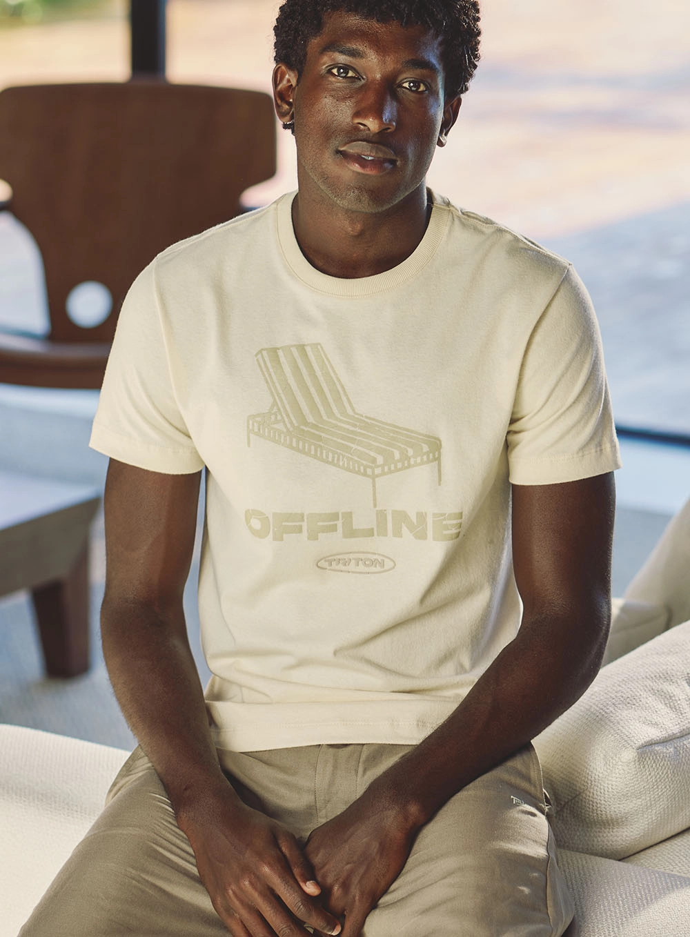 Camiseta Masculina Fit Com Estampa Bege 1