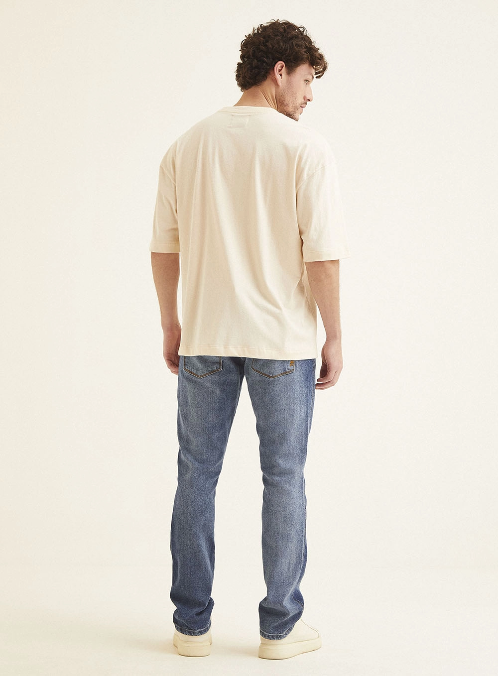 Camiseta Masculina New Com Placa Em Logo Bege 5