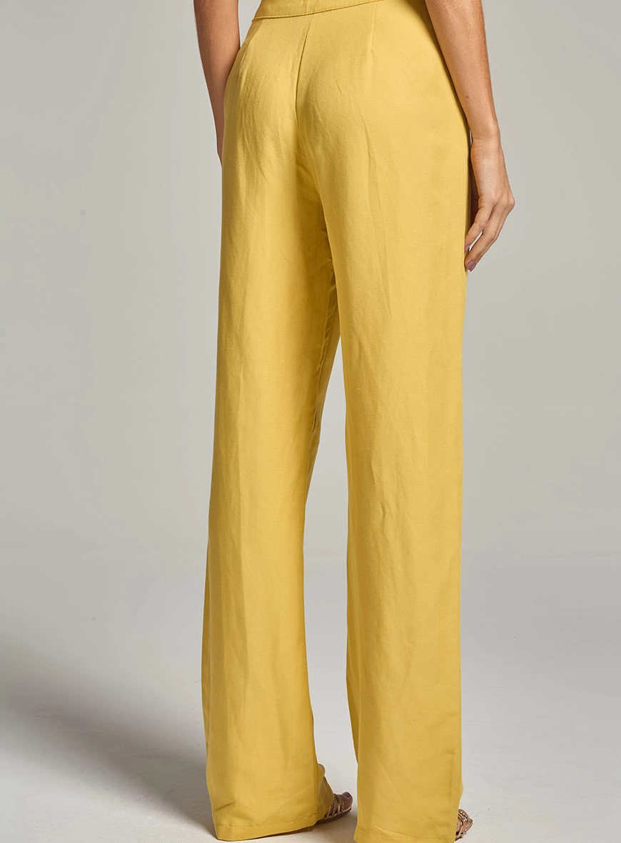 Calça Reta Com Bolso Faca Amarelo 4