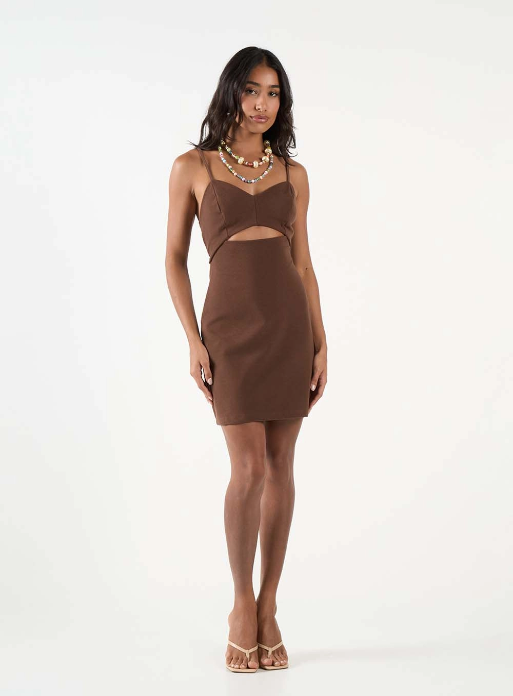 Vestido Tubinho Curto E Decote Coração Marrom 1