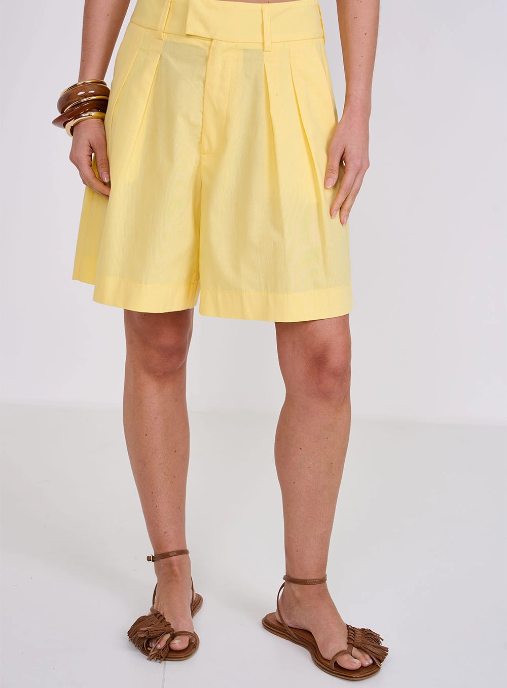 Bermuda Alfaiataria Joana Amarelo