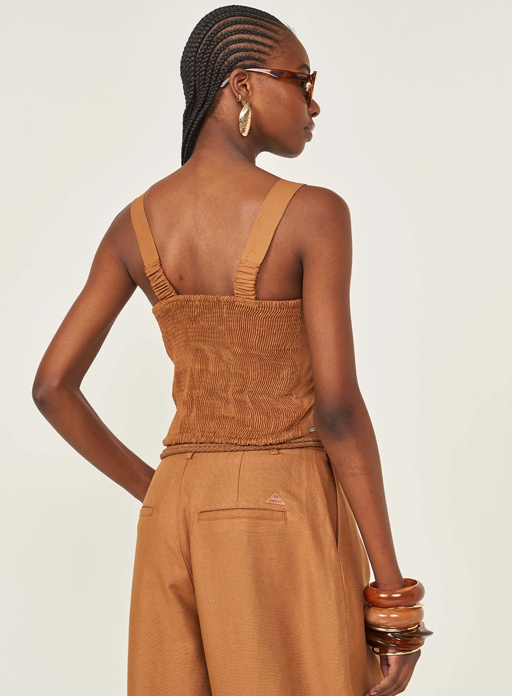 Blusa Slim Estruturada Marrom Evermore