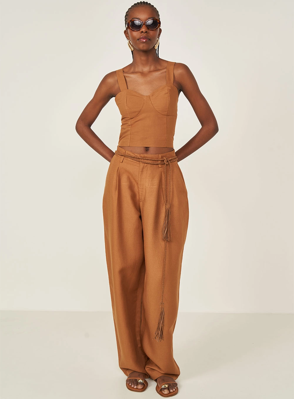 Blusa Slim Estruturada Marrom Evermore