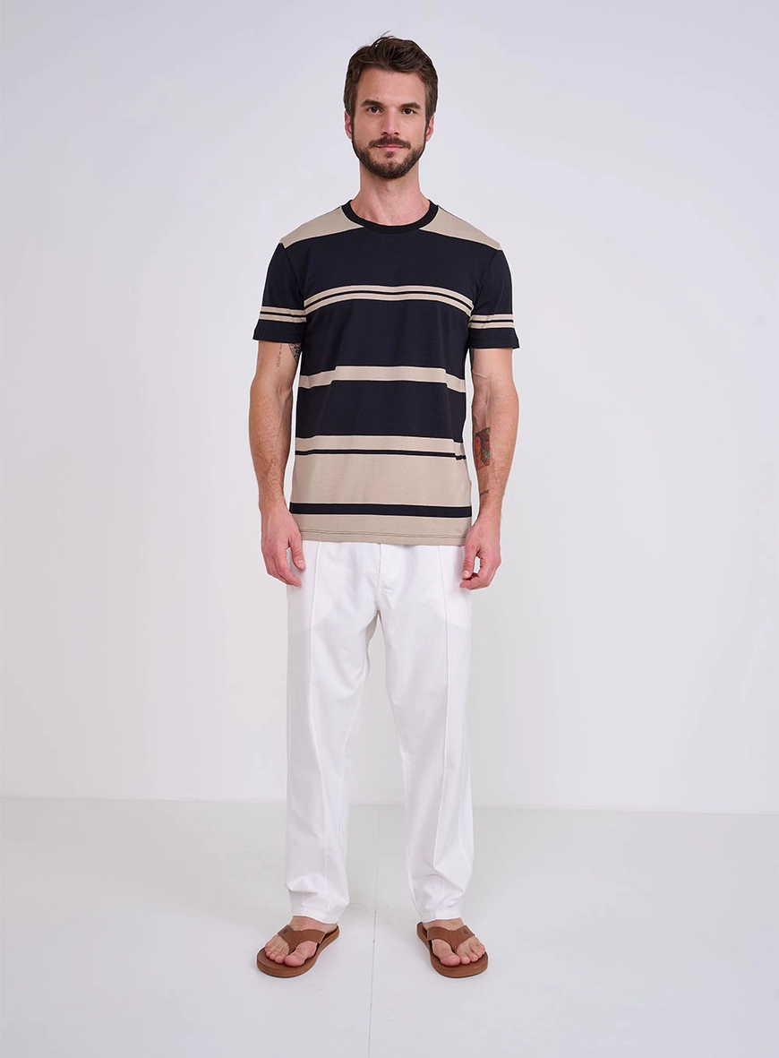 Camiseta Slim Listrada Manga Curta