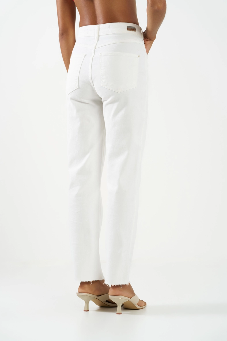 Calça Sarja Reta Cropped Com Chaveiro Off Shell 3