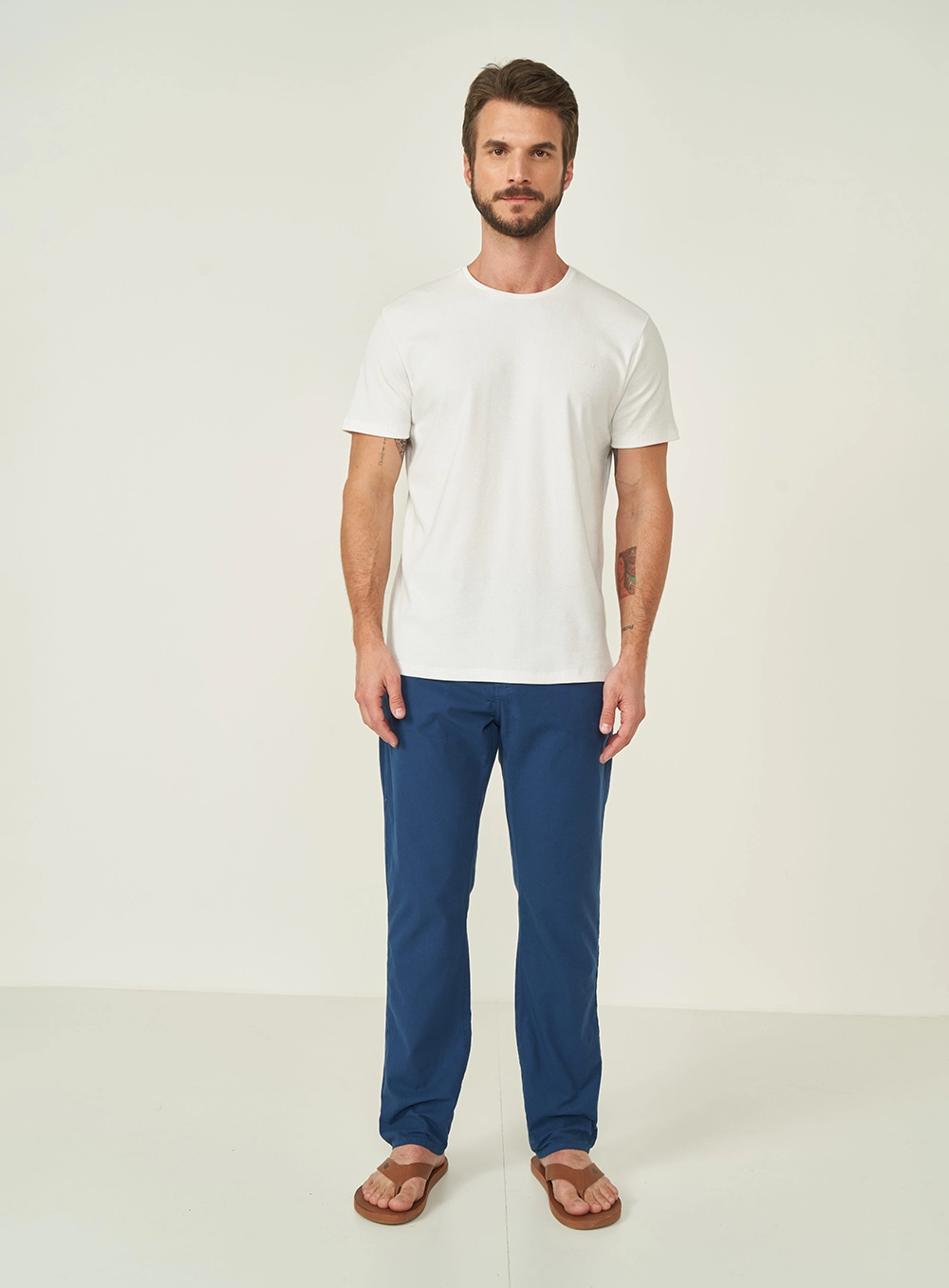 Calça Masculina Em Sarja Reta Azul