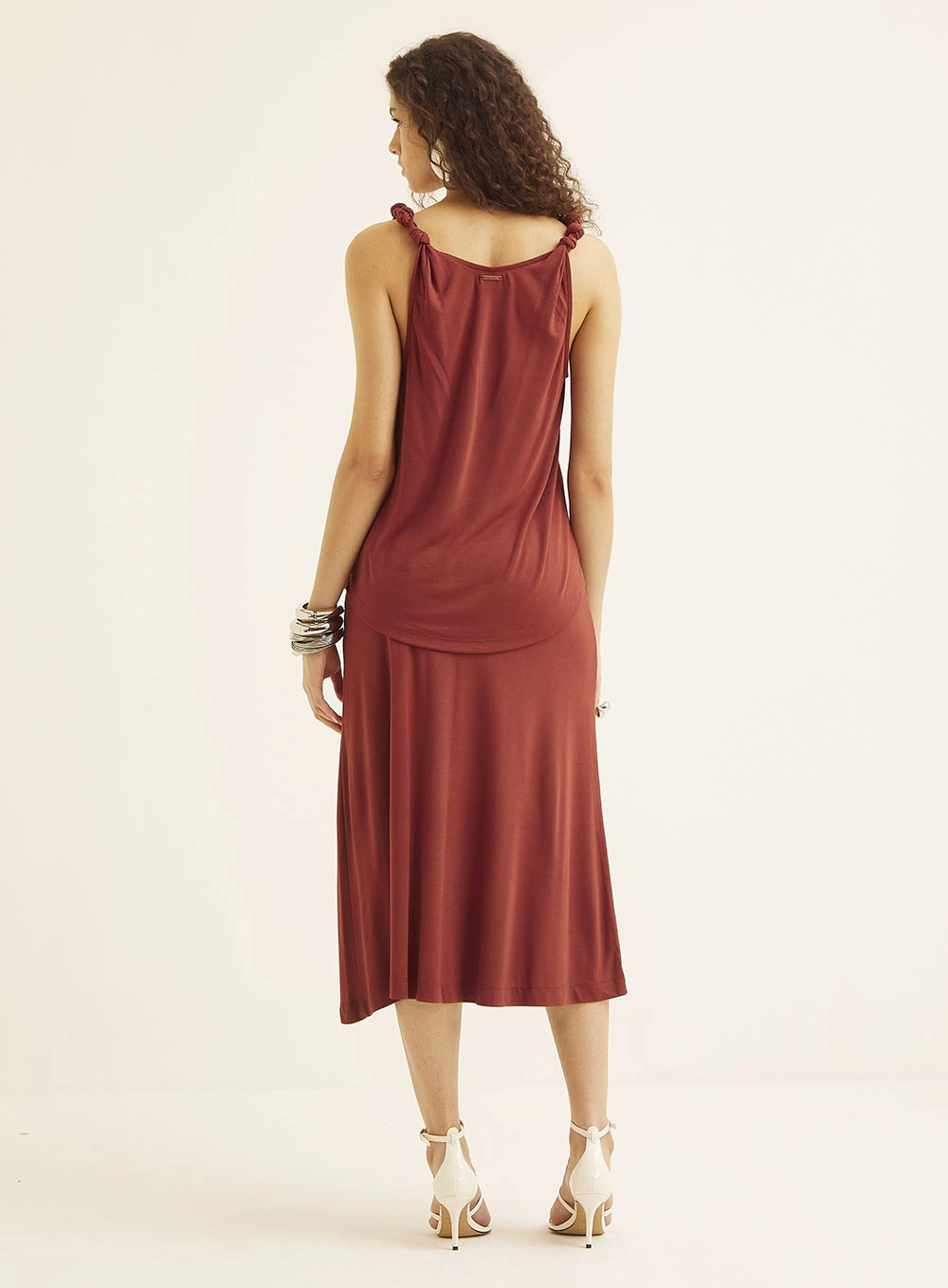Blusa Comfort Com Detalhe De Nó Marrom 5