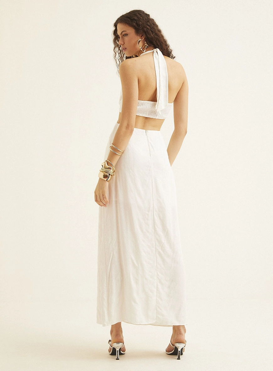 Vestido Midi Com Detalhes E Decote Halter Branco 4