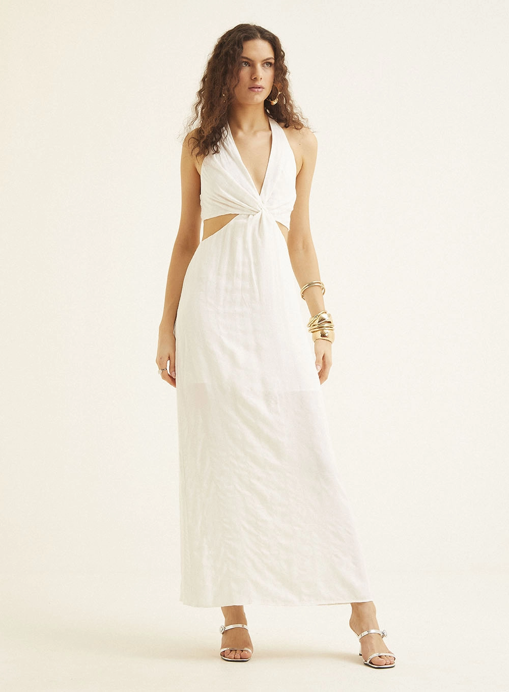 Vestido Midi Com Detalhes E Decote Halter Branco 1
