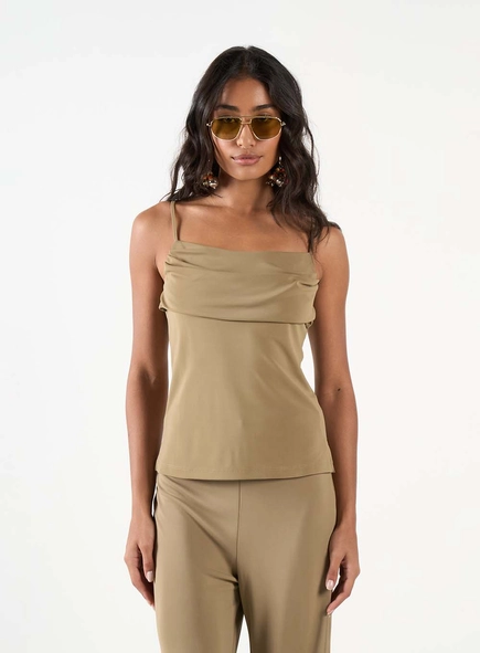 Blusa Comfort Decote Degagê E Alça Dupla