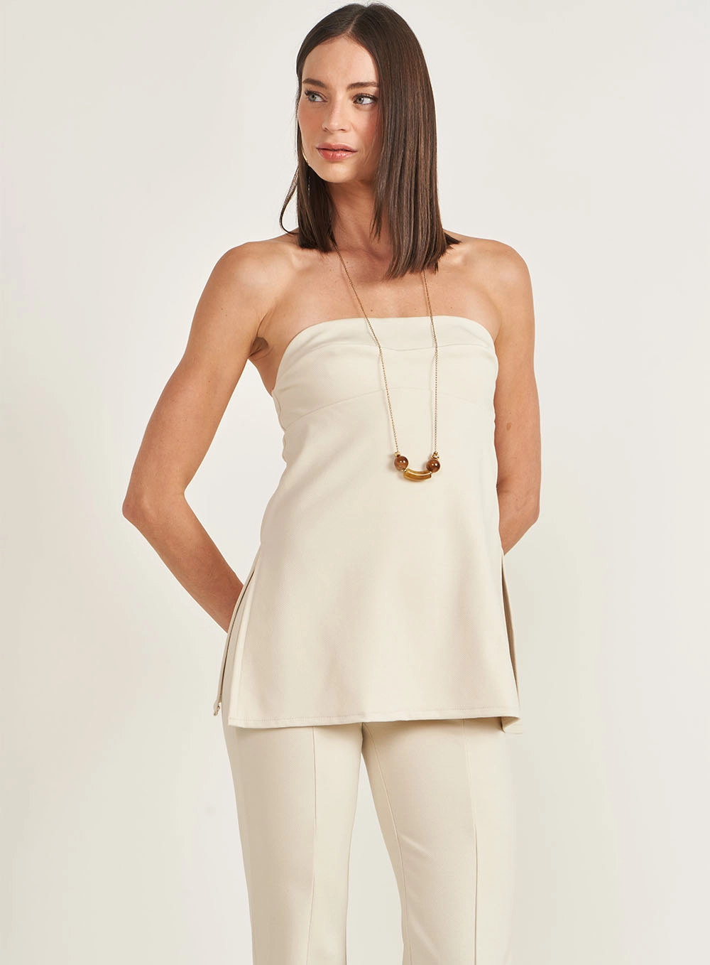 Blusa Comfort Sem Alças Alongada Bege