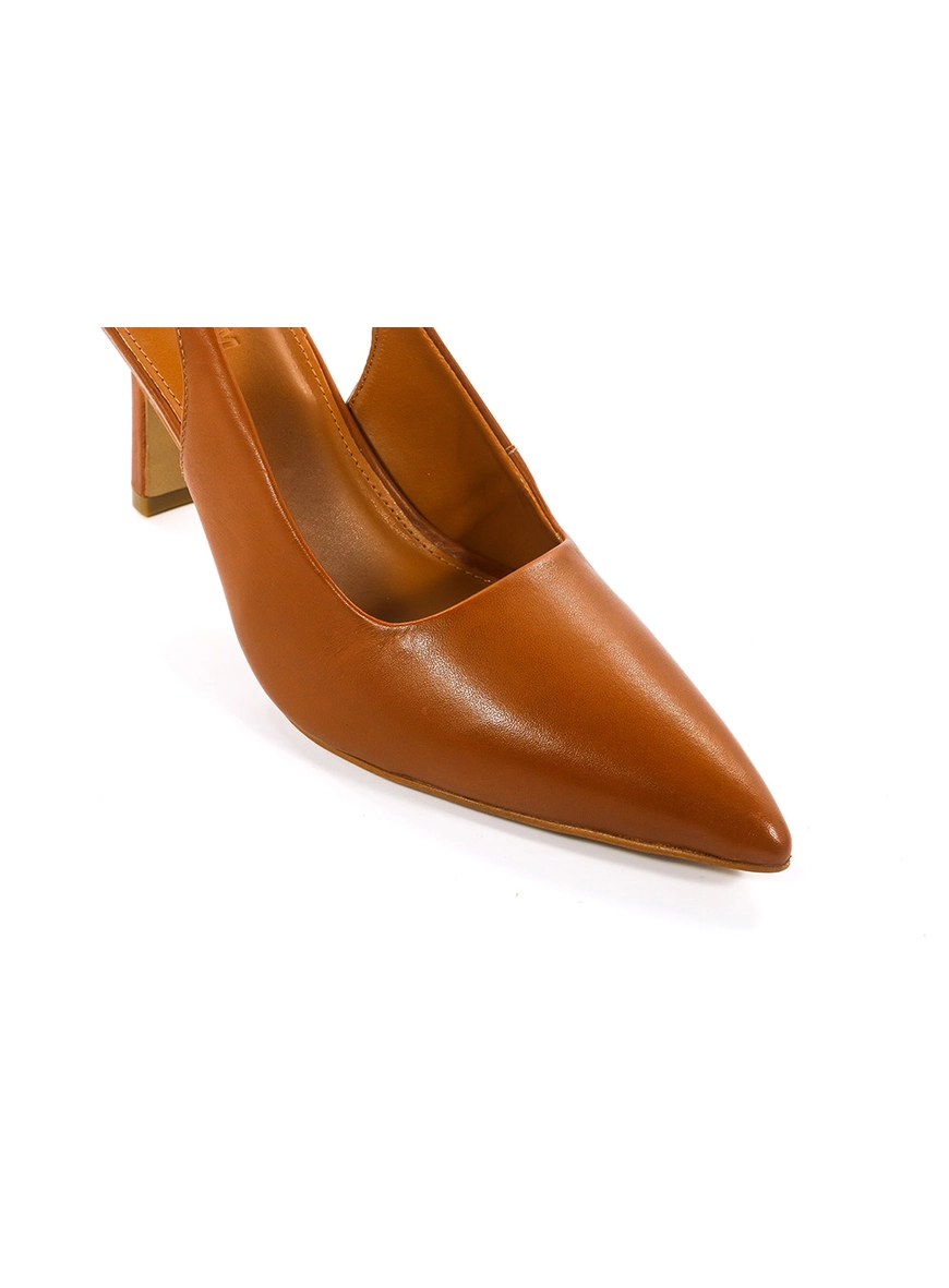 Scarpin Couro Bico Fino Slingback Caramelo 5