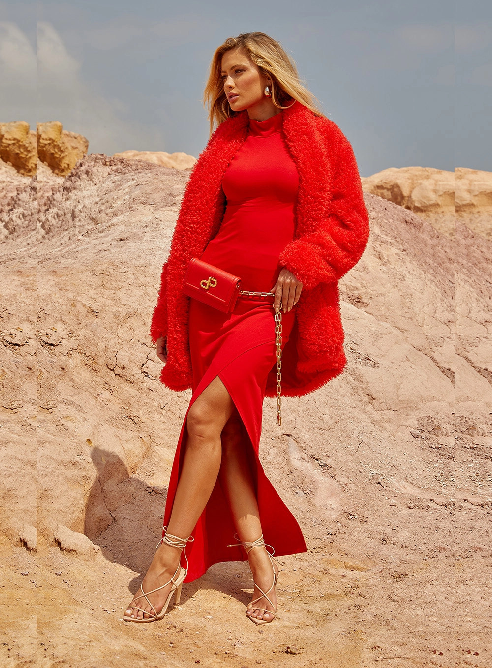 Saia Midi Com Fenda Assimétrica Vermelho 3