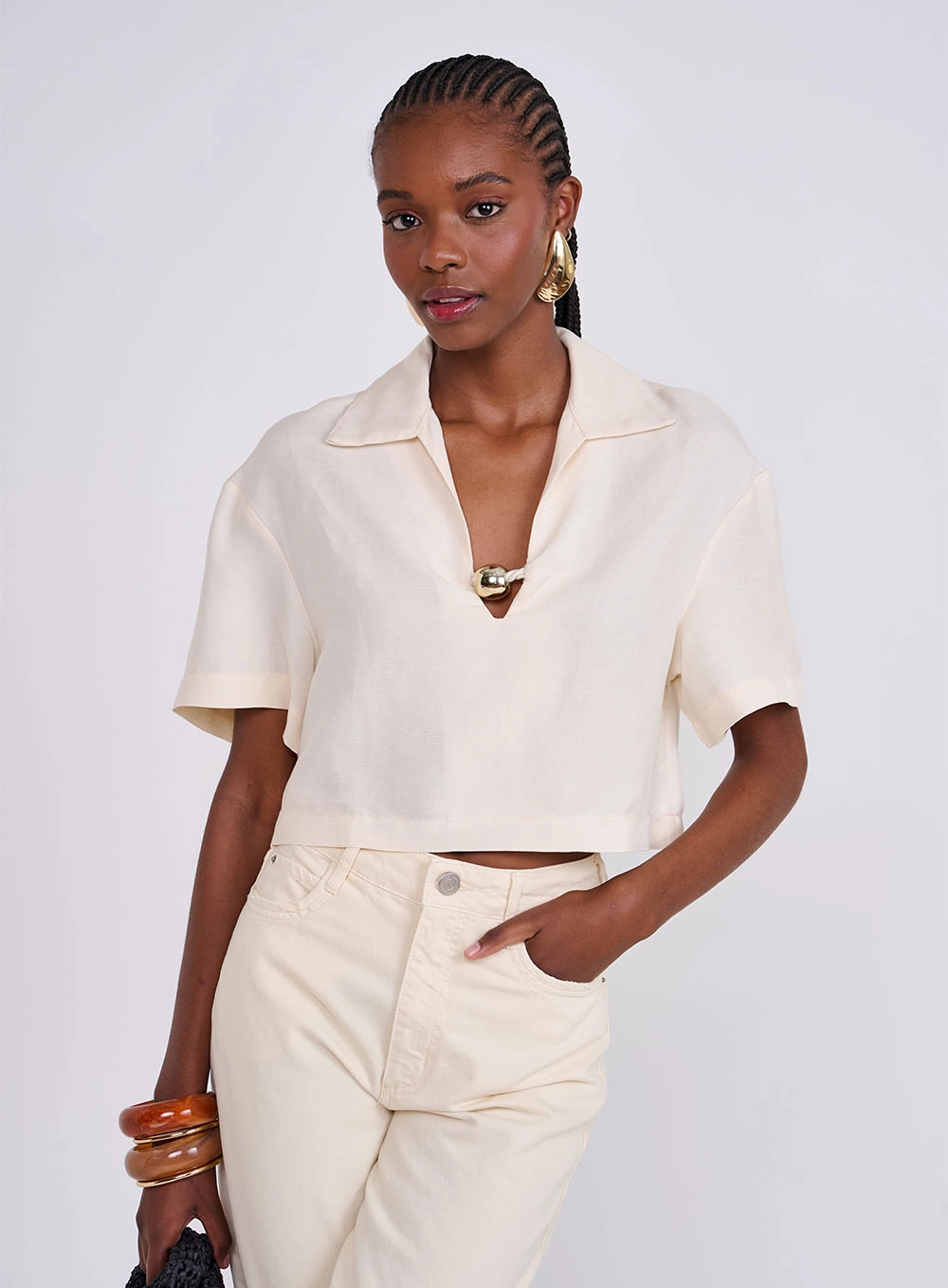 Polo Feminina Cropped Bege