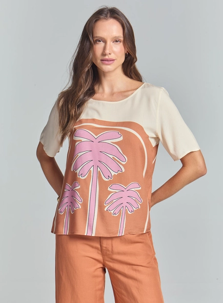 Camiseta Feminina Comfort Estampada