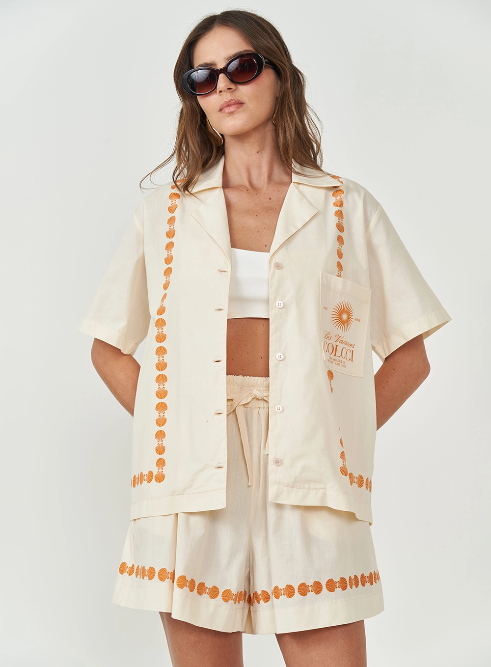 Camisa Loose Estampada Manga Curta Bege