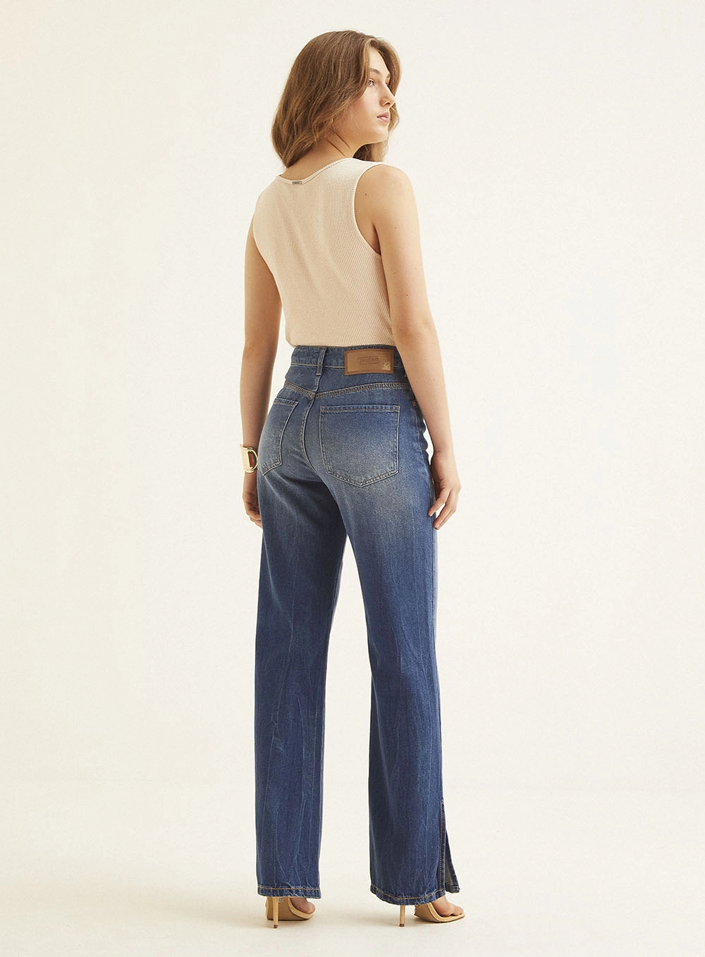 Blusa Comfort Canelada Decote V Bege 5