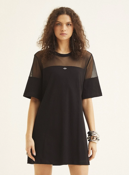 Vestido T-dress Com Detalhe Tule
