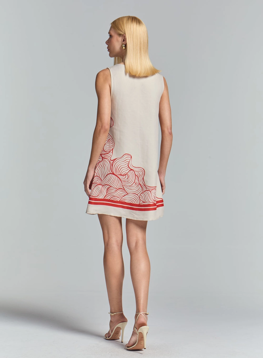 Vestido Comfort Reto Com Decote Redondo E Estampa Bege 4