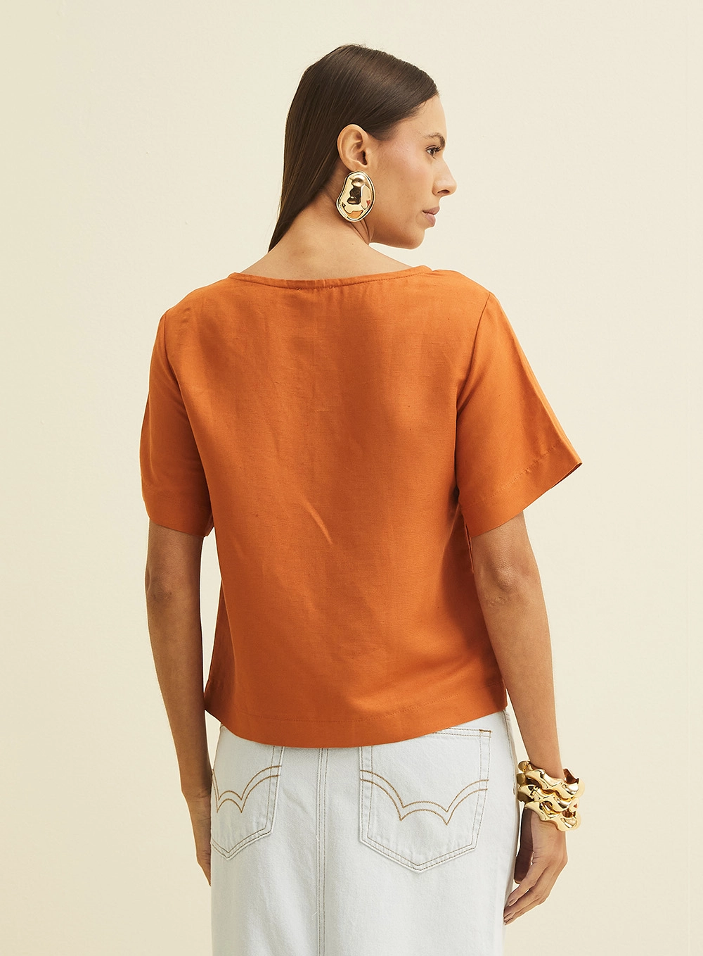 Blusa Solta Em Linho Marrom 4