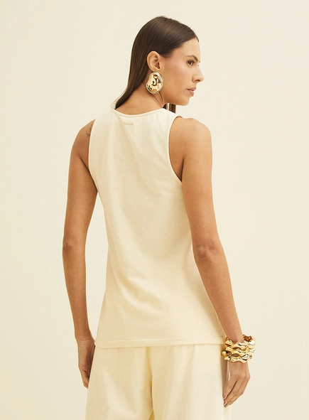 Blusa Com Abertura Frontal