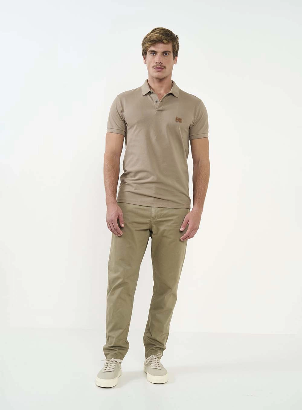 Calça Masculina Sarja New Chino Bege Misk