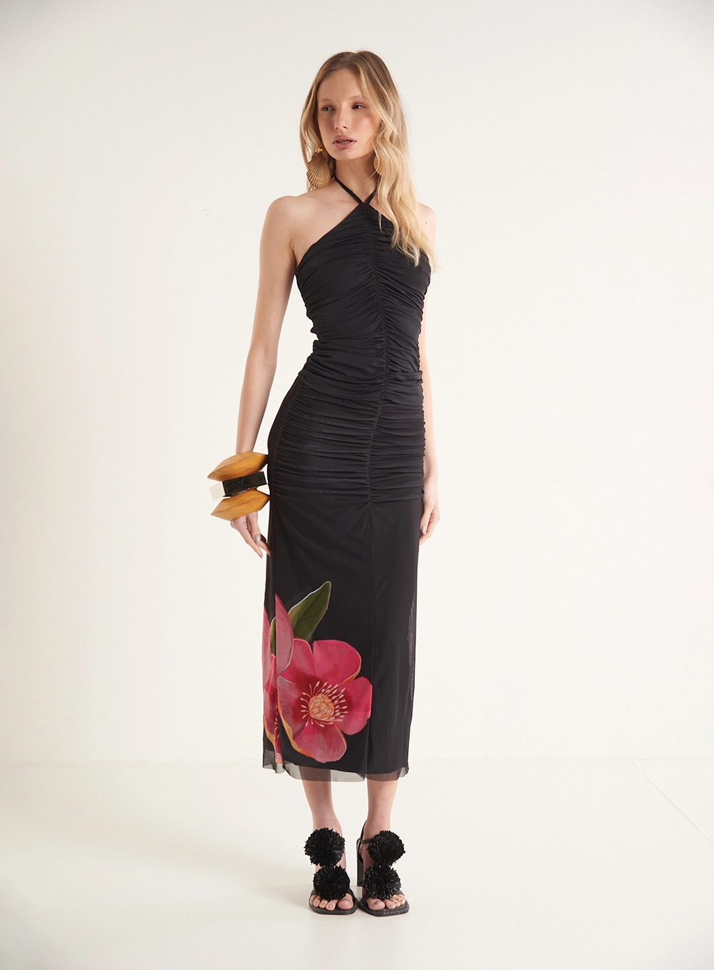 Saia Midi Tule Com Franzidos Preto