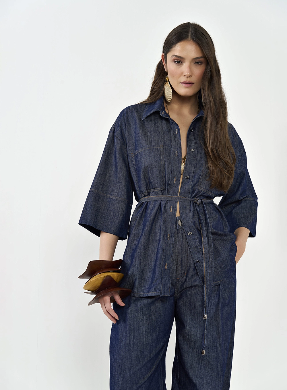 Camisa Jeans Comfort Alongado Com Bolsos Índigo