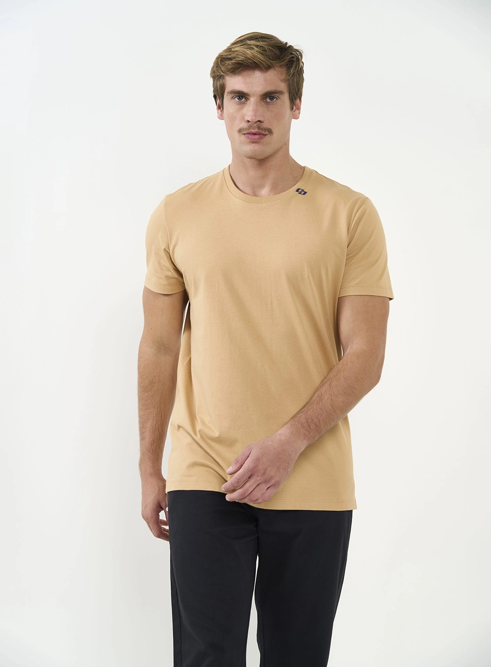 Camiseta Slim Com Monograma Bege Bear