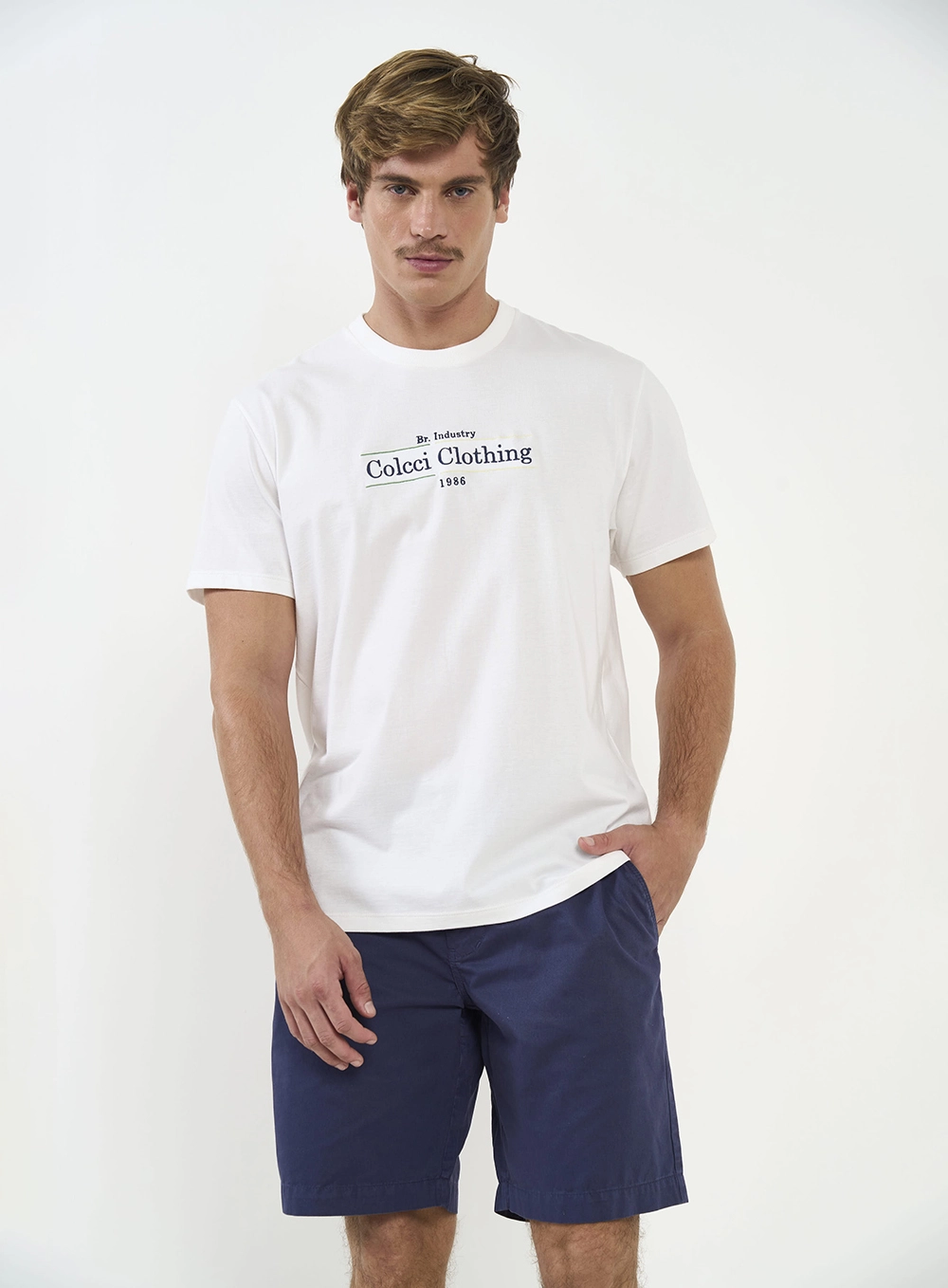 Camiseta Masculina Com Estampa Frontal Off Shell