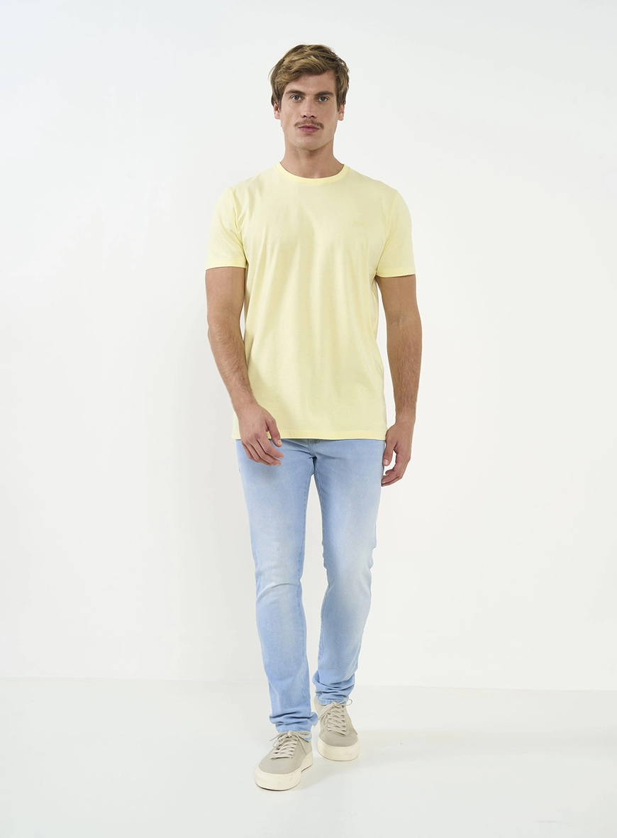 Camiseta Slim Com Logo Em Bordado