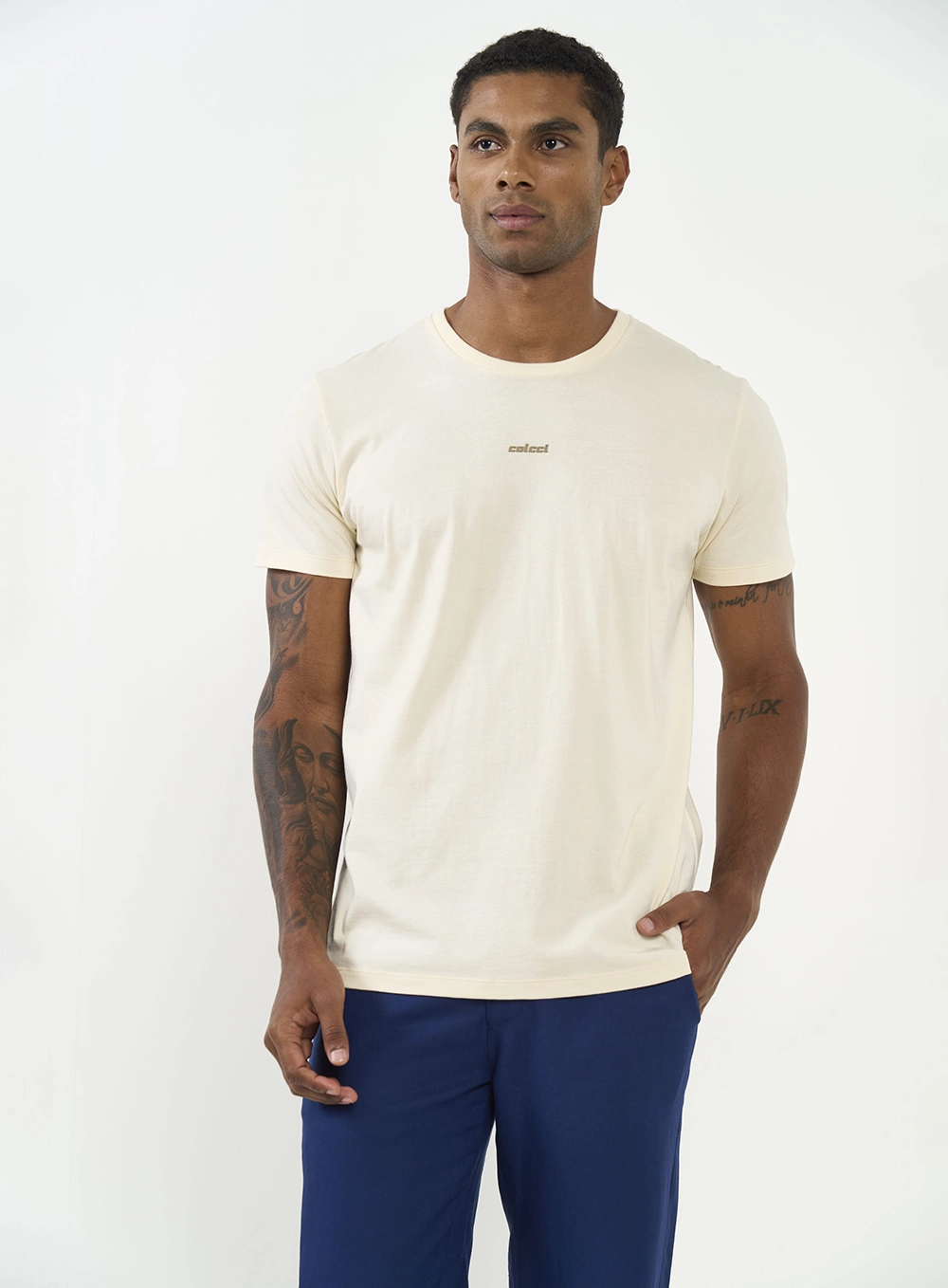 Camiseta Slim Com Logo Frontal Bege