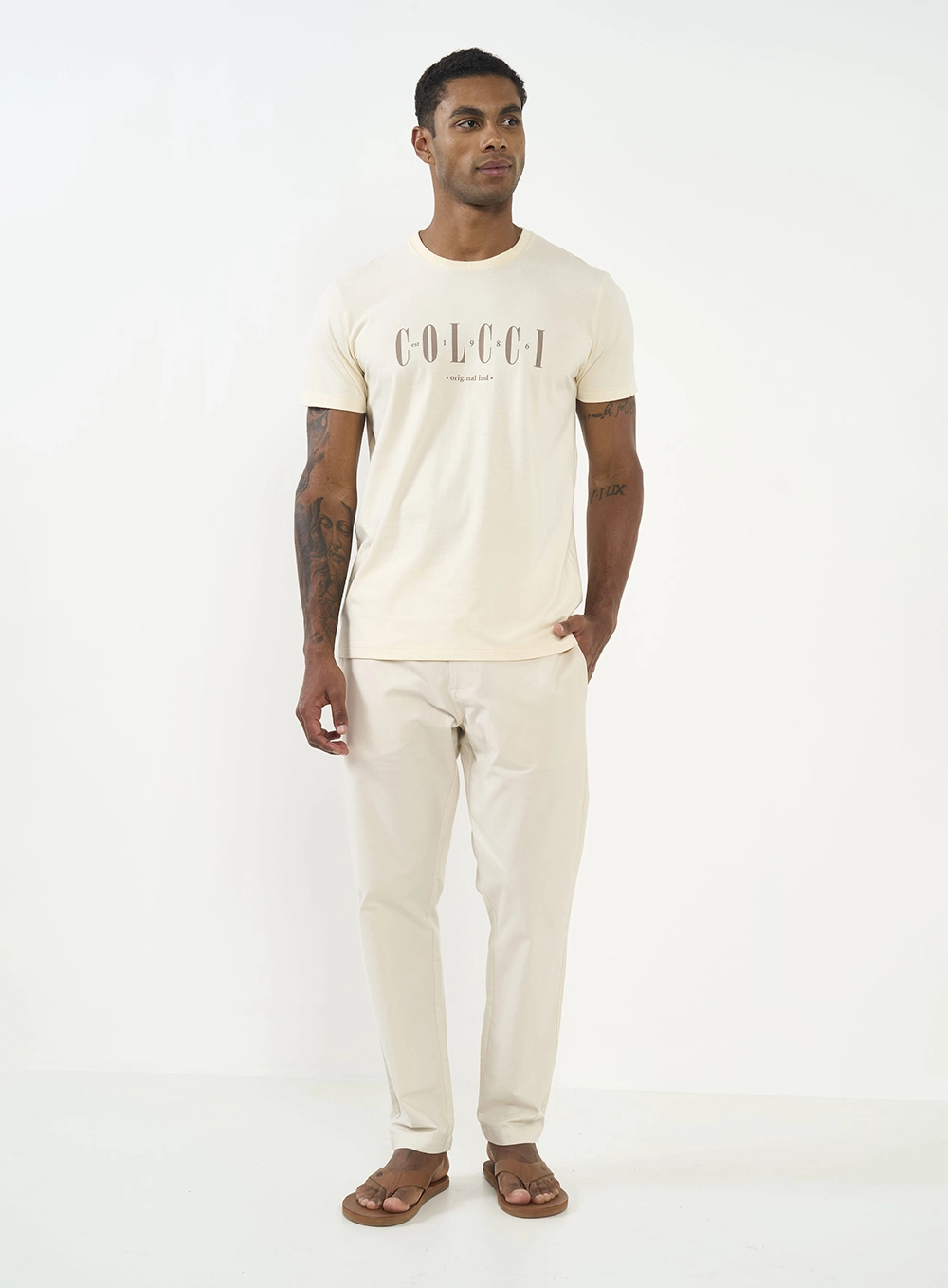 Camiseta Slim Com Estampa Bege