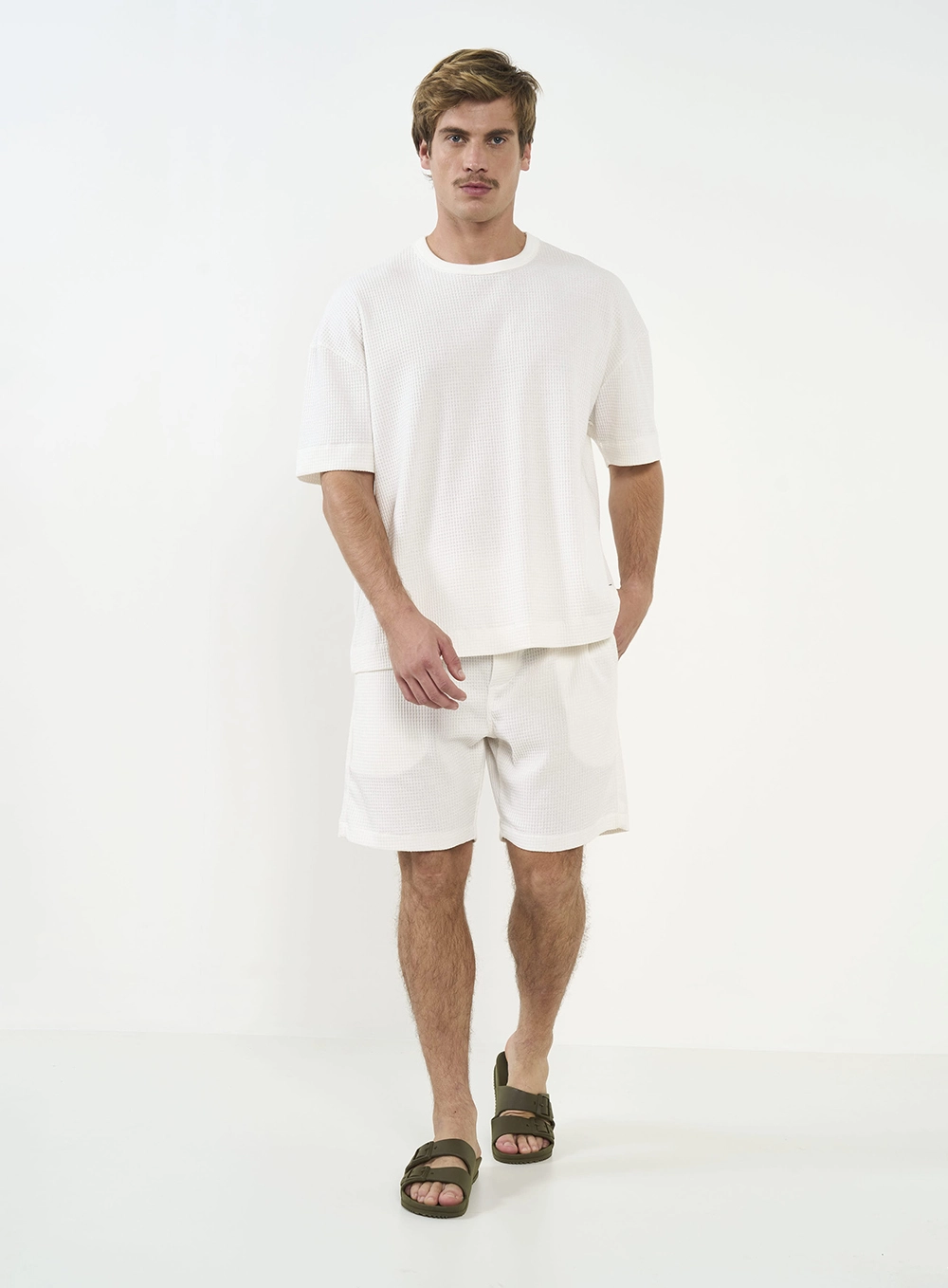 Camiseta Box Masculina Off Shell
