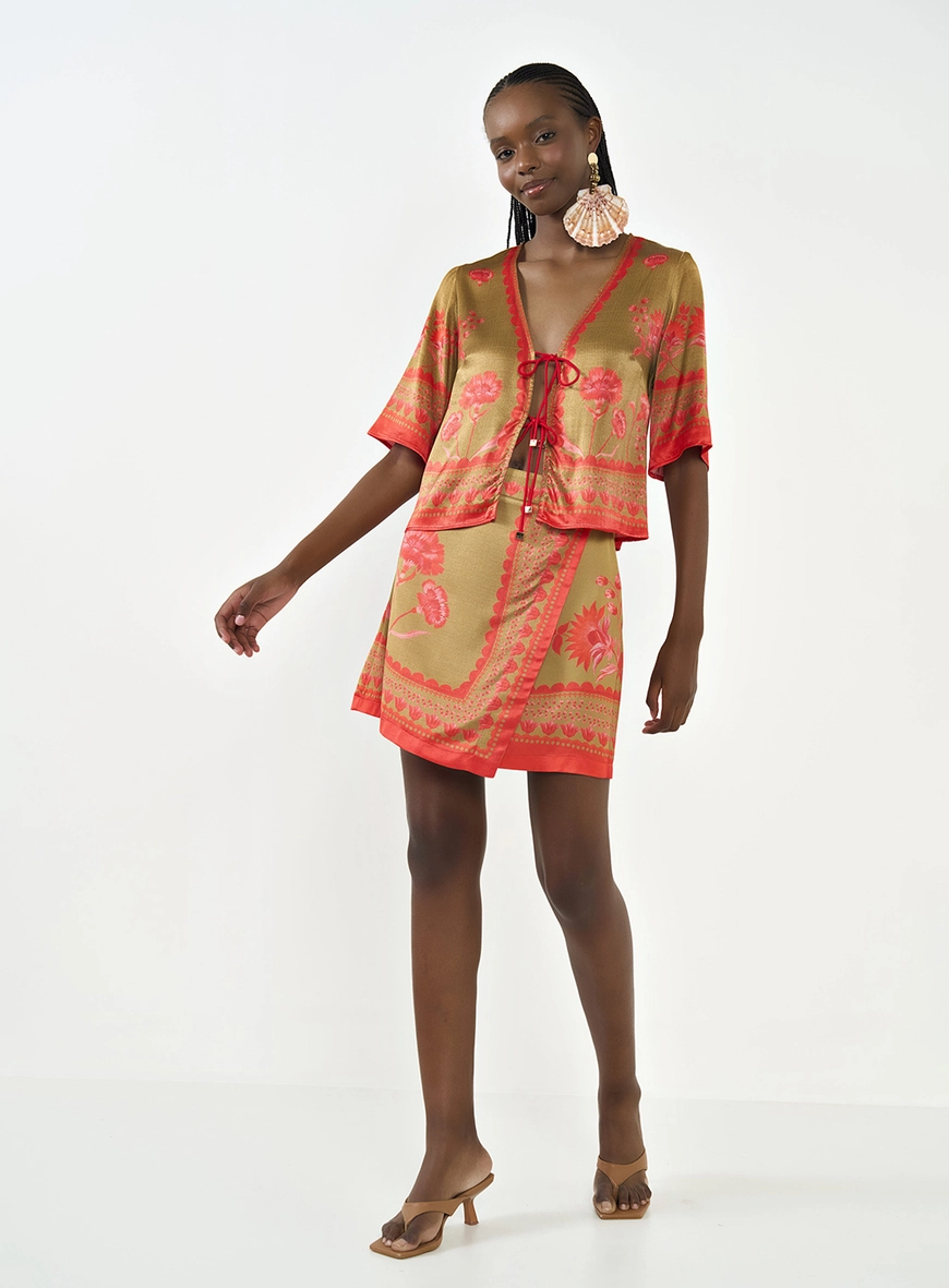 Blusa Comfort Estampada Com Amarração Frontal
