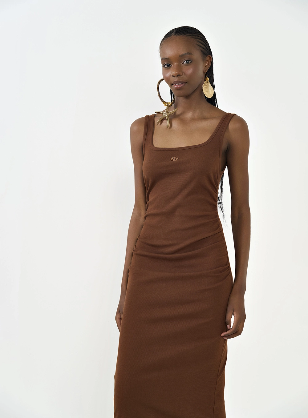 Vestido Midi Canelado Justo Marrom